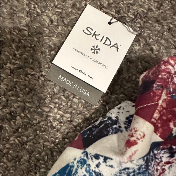 NWT Brand new, fleece lined Skida US Ski Team Alpine Multicolor Beanie Hat - Picture 4 of 6